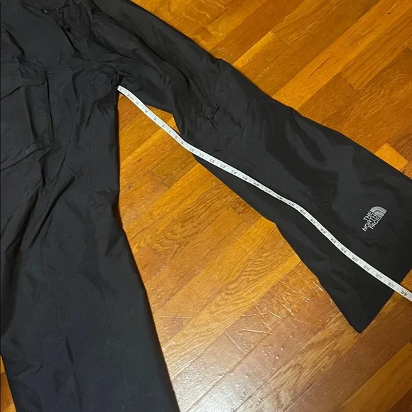 The North Face Black Outdoor Pants. XL